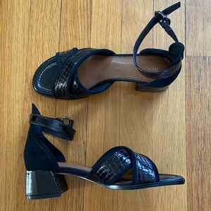 NWOT Donald J. Pliner Black Strappy Heels Size 7